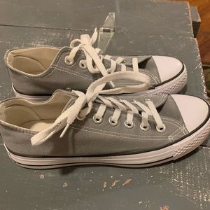 Gray size 6.5 converse